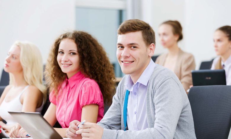 Top Most Trending Courses and diplomas in the UAE Where Students Like to Enroll